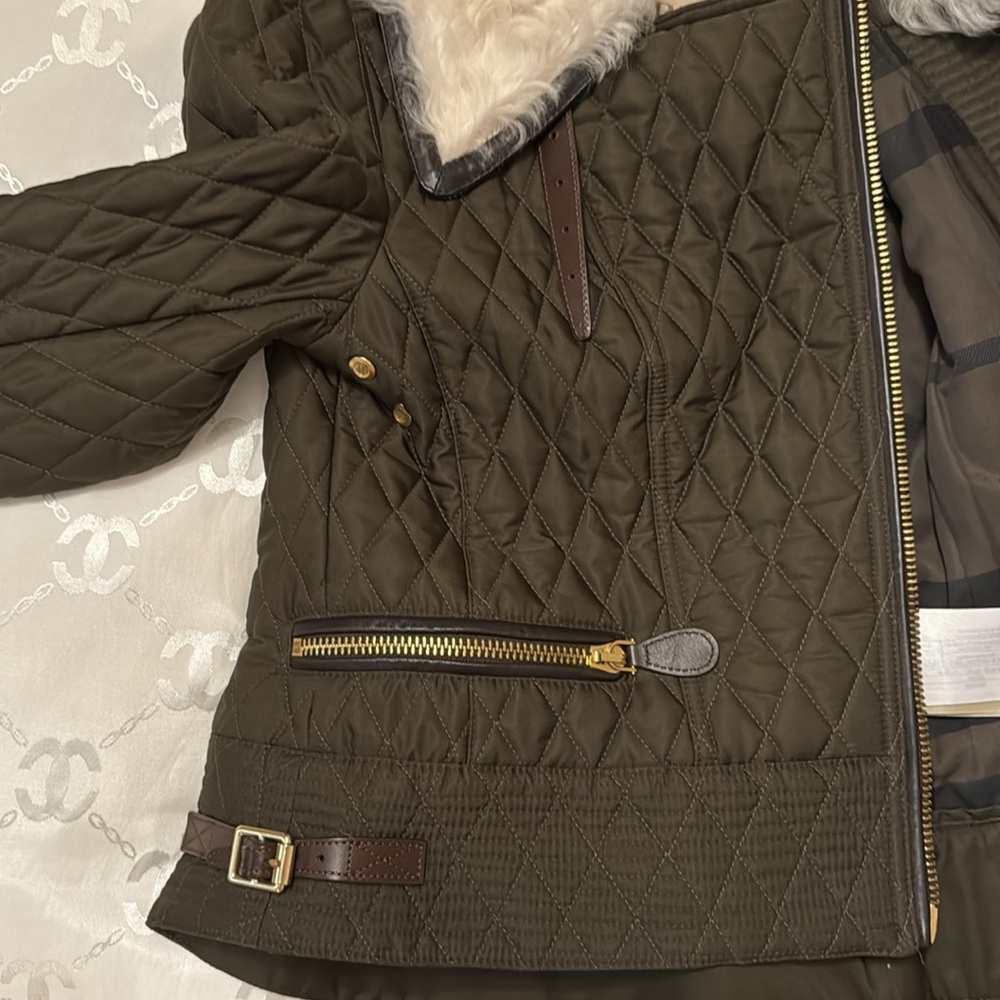 Burberry Brit Quilted Jacket with Shearling Collar (Olive Green, Size XS) - Picture 6 of 8